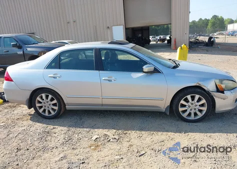 2006 Honda Accord 3.0 Ex z USA, uszkodzony, nr VIN 1HGCM66886A021555